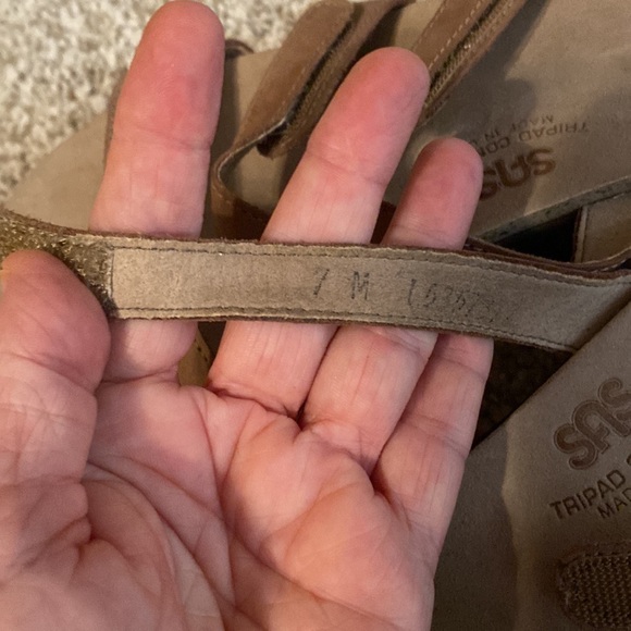 SAS Naples Tan Leather Slip on Sandals size 7 - Picture 6 of 9